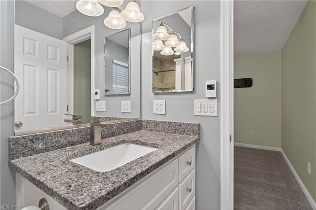 5 Easthill CT, Hampton, VA 23664