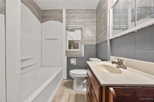 3510 Chapin Avenue, Niagara Falls, NY 14301