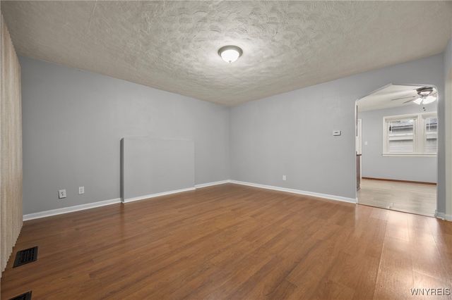 3510 Chapin Avenue, Niagara Falls, NY 14301