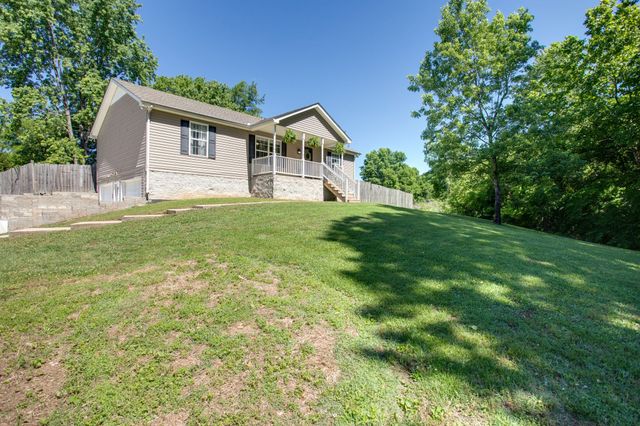 743 Elm St, Spring Hill, TN 37174