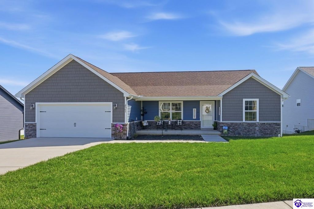 421 Turnberry Court, Vine Grove, KY 40175