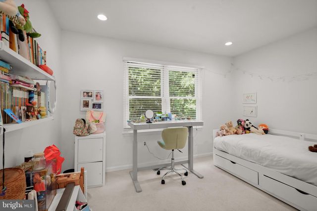 12121 GATEWATER DR, Potomac, MD 20854