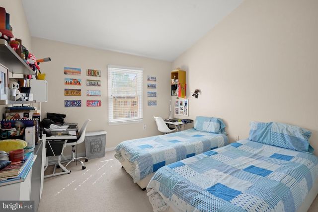 12121 GATEWATER DR, Potomac, MD 20854