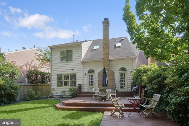 12121 GATEWATER DR, Potomac, MD 20854