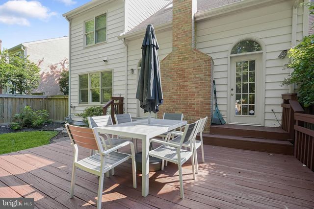12121 GATEWATER DR, Potomac, MD 20854