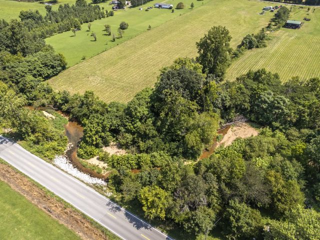 1893 Walnut Grove Rd, Dickson, TN 37055