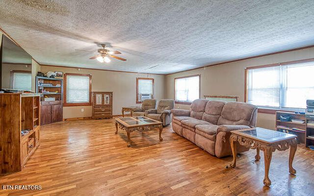 1406 Madison Ave, Maryville, TN 37804