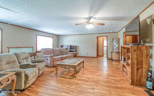 1406 Madison Ave, Maryville, TN 37804