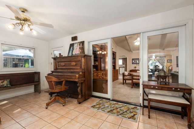 1113 N Manor Drive, Tulare, CA 93274