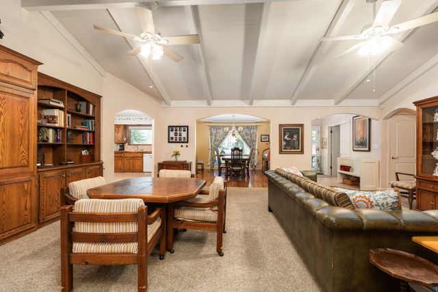 1113 N Manor Drive, Tulare, CA 93274