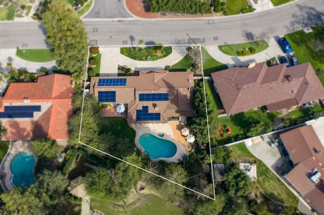 1113 N Manor Drive, Tulare, CA 93274