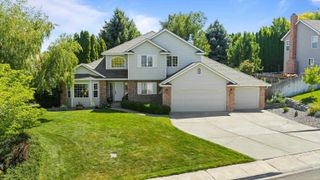 223 Pacific Ct, Richland, WA 99352