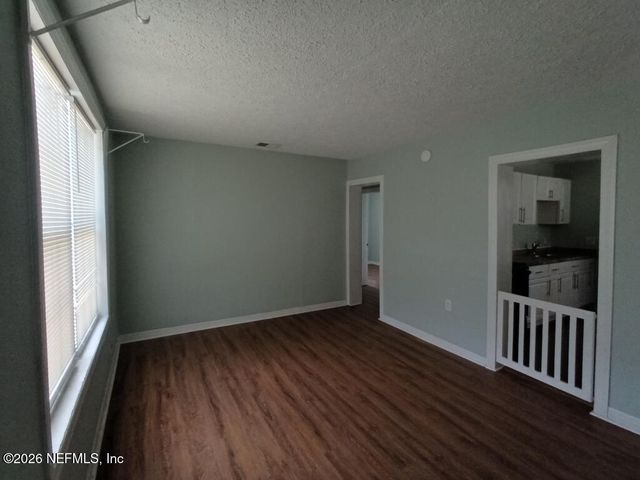 2542 WILCOX Court, Jacksonville, FL 32207