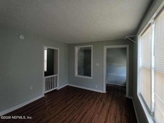 2542 WILCOX Court, Jacksonville, FL 32207