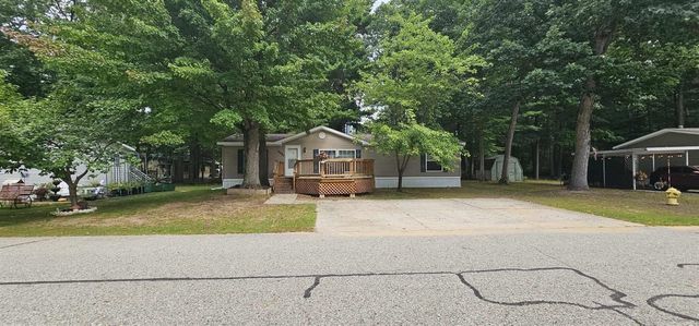14487 Magnolia Drive, Grand Haven, MI 49417