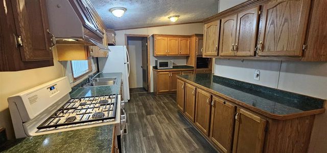 14487 Magnolia Drive, Grand Haven, MI 49417