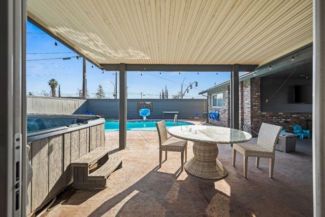 6100 Stonehand Ave, Citrus Heights, CA 95621