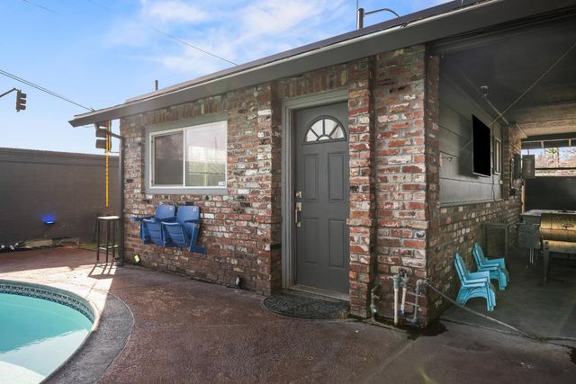 6100 Stonehand Ave, Citrus Heights, CA 95621