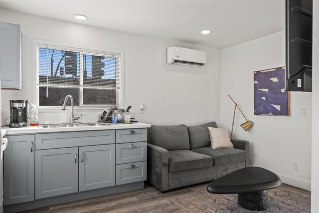 6100 Stonehand Ave, Citrus Heights, CA 95621