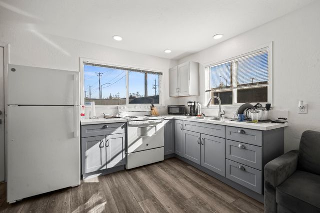 6100 Stonehand Ave, Citrus Heights, CA 95621