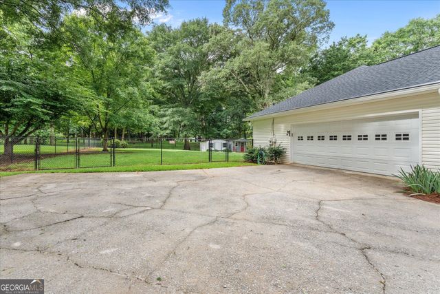 24 Trey Court, Carrollton, GA 30117