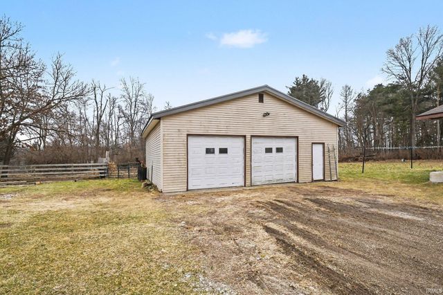 10152 County Road 2, Middlebury, IN 46540