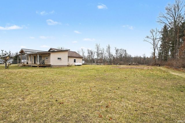 10152 County Road 2, Middlebury, IN 46540