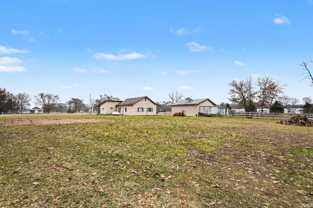 10152 County Road 2, Middlebury, IN 46540
