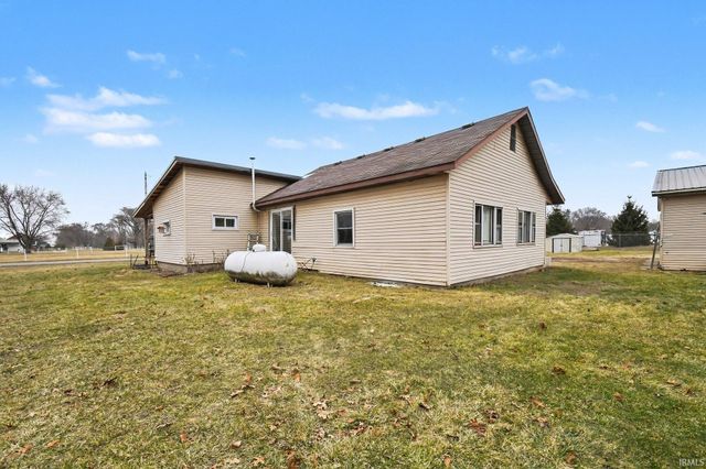 10152 County Road 2, Middlebury, IN 46540