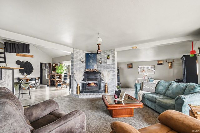 10152 County Road 2, Middlebury, IN 46540