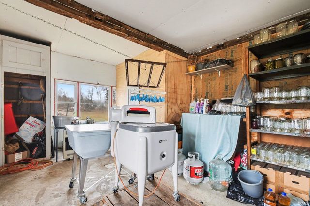 10152 County Road 2, Middlebury, IN 46540