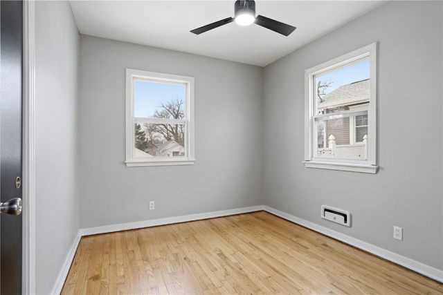 1053 Center Point Road NE, Cedar Rapids, IA 52402