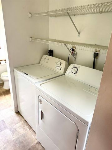 559 Pulpit Hill Rd, Amherst, MA 01002