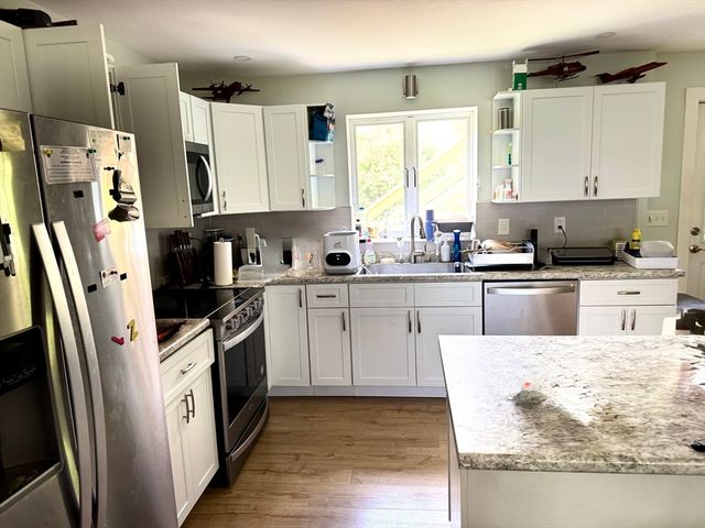 559 Pulpit Hill Rd, Amherst, MA 01002