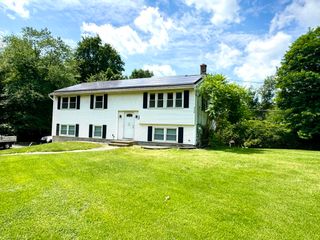 559 Pulpit Hill Rd, Amherst, MA 01002