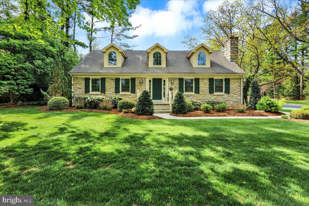 2 CARDINAL ROAD, Wyomissing, PA 19610