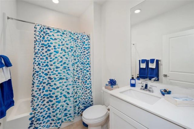 17806 Top Court, Canyon Country, CA 91350