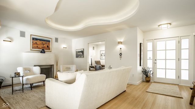 5201 N Pennsylvania Street, Indianapolis, IN 46220