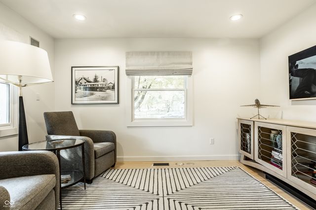 5201 N Pennsylvania Street, Indianapolis, IN 46220