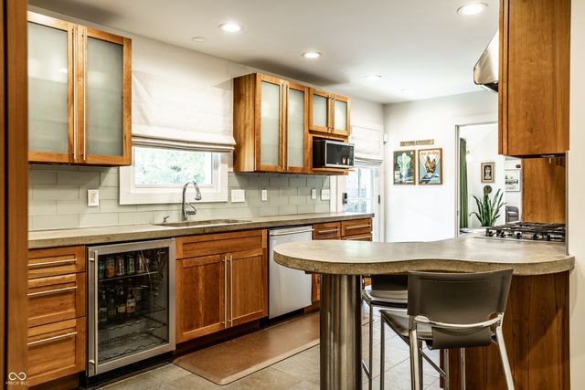 5201 N Pennsylvania Street, Indianapolis, IN 46220