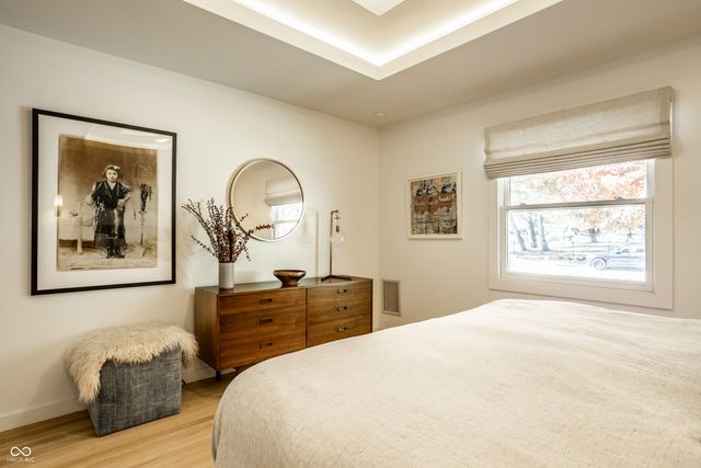 5201 N Pennsylvania Street, Indianapolis, IN 46220