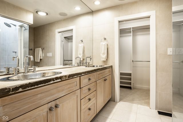 5201 N Pennsylvania Street, Indianapolis, IN 46220