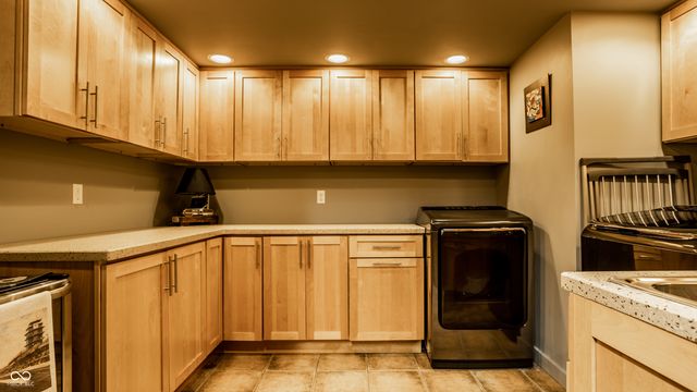 5201 N Pennsylvania Street, Indianapolis, IN 46220