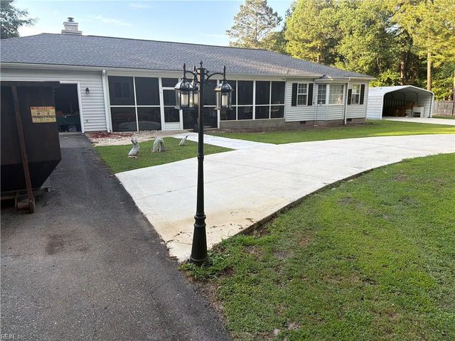 1005 Bluebird DR, Chesapeake, VA 23322