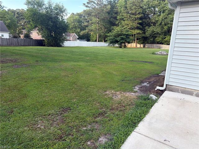 1005 Bluebird DR, Chesapeake, VA 23322