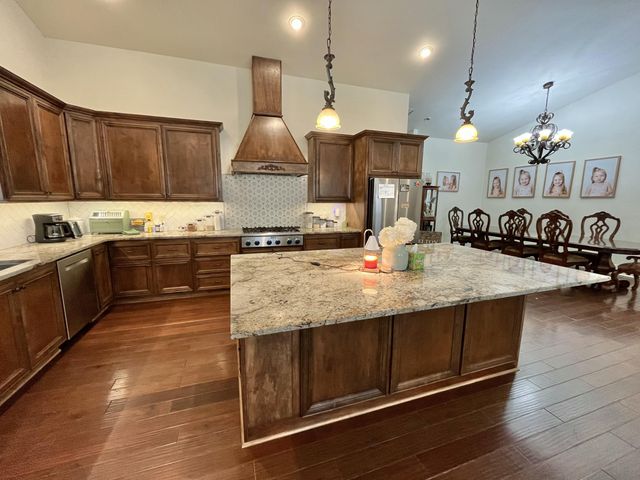 1078 N Lake Estates, Hattiesburg, MS 39402