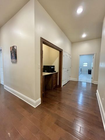 1078 N Lake Estates, Hattiesburg, MS 39402