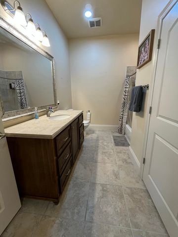 1078 N Lake Estates, Hattiesburg, MS 39402