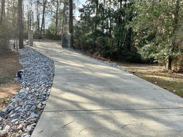 1078 N Lake Estates, Hattiesburg, MS 39402