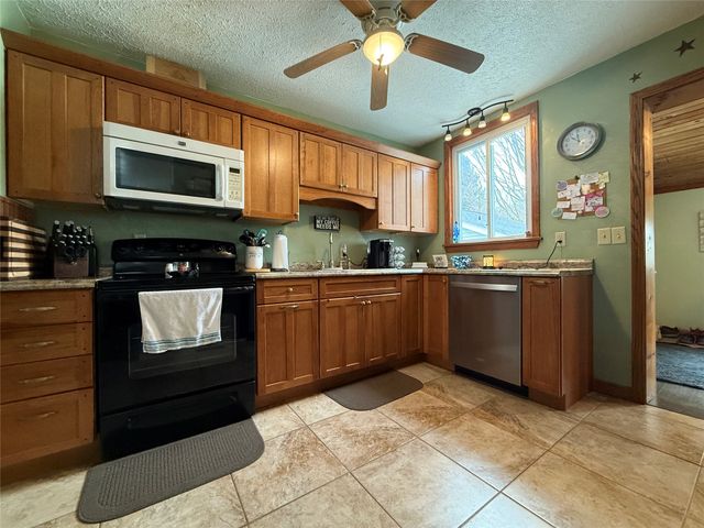 248 E 4TH Street, Waterford, PA 16441